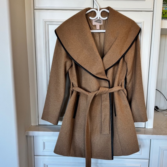 Forever 21 Contemporary Camel Wrap Coat – Size Medium - Picture 1 of 4